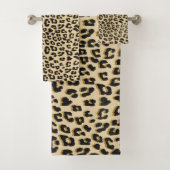 Tan Leopard Print Bad Handdoek (Insitu)