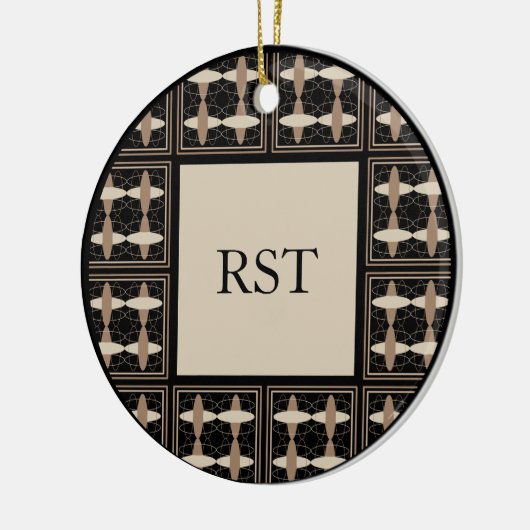 Tan op zwarte Initialen Keramisch Ornament (Links)