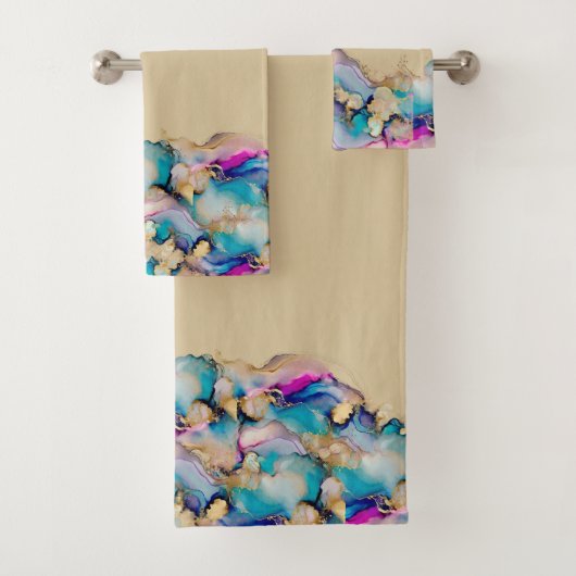 Tan Paars Blue Gold Wash Waterverf Abstract Bad Handdoek (Insitu)