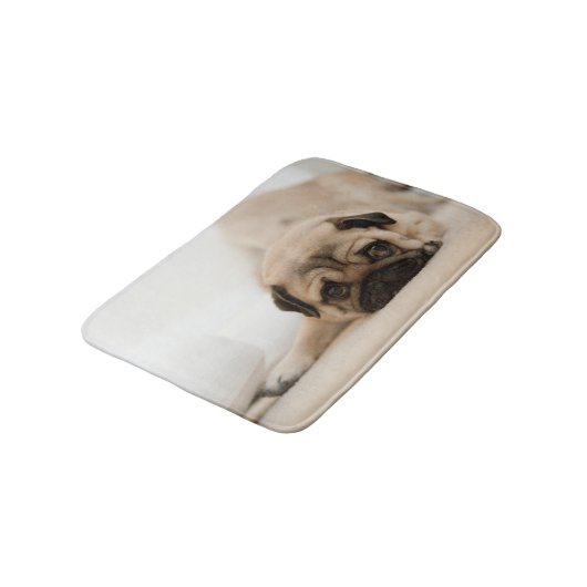 Tan Vrouw Pug Badmat (Gekanteld)