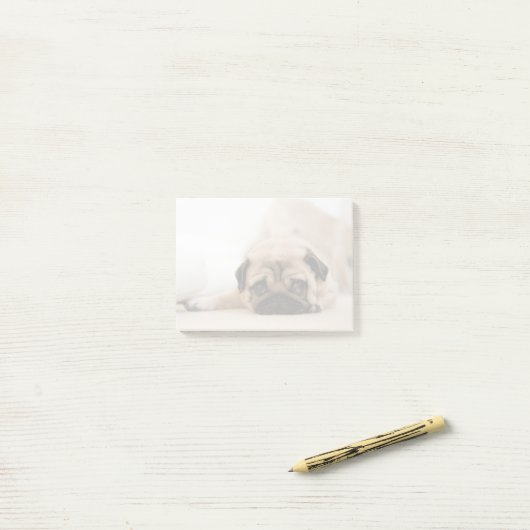 Tan Vrouw Pug Post-it® Notes (Op bureau)