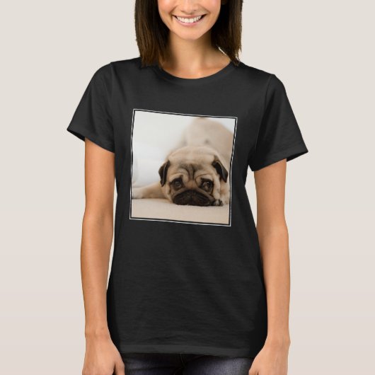 Tan Vrouw Pug T-shirt (Voorkant)