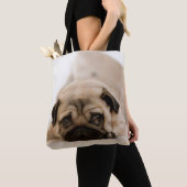 Tan Vrouw Pug Tote Bag (Dichtbij)