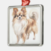 TAN & WIT LANGHARIGE CHIHUAHUA HOND METALEN ORNAMENT (Links)