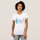 Tand en tandenborstel Vrouwen T-shirt (Voorkant volledig)