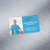 Tandarts Lachend in Kantoor Magnetisch Visitekaartje (Voorbeeld)