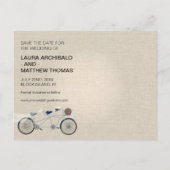 Tandem Donkerblauw Fiets Bruiloft Save the Date Aankondigingskaart (Achterkant)