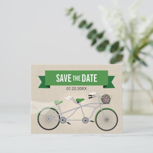 Tandem Green Bicycle Wedding Sla de datum op Aankondigingskaart (Staand voorkant)