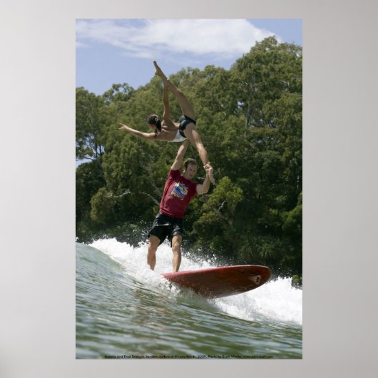 Tandem Surfing op Noosa 2009 Poster (Voorkant)