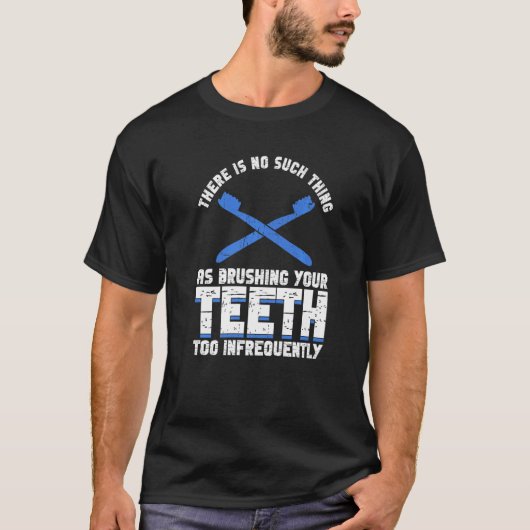Tandtechnicus werkt in een tandtechnisch laborator t-shirt (Voorkant)