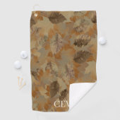 Tane Bruine Bladeren Aangepaste Monogram of Naam C Golfhanddoek (Insitu)