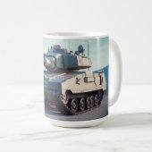 Tank van een alternatieve realiteit koffiemok (Voorkant rechts)
