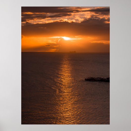 Tankschip op zonsondergang in de Atlantische Oceaa Poster (Voorkant)