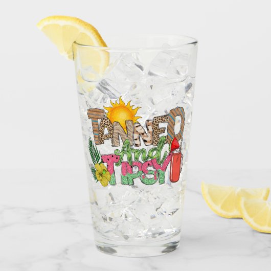 Tanned en Tipsy | Leuk zomerfeest ontwerp Glas (Voorkant ijs)