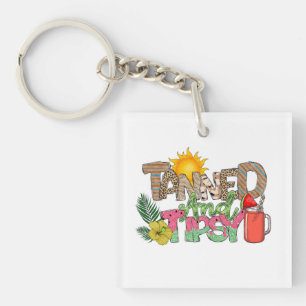 Tanned en Tipsy Leuk zomerfeest ontwerp Sleutelhanger