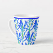 Tansy (L) op een kleine latte Mok (Linkerhoek)