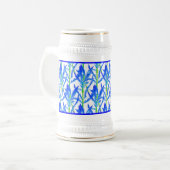 Tansy (L) op een Stein Bierpul (Voorkant links)