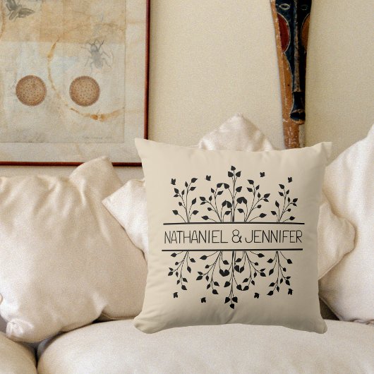 Tanzijn & Zwarte Bloemenkader Monogram Bruiloft Kussen