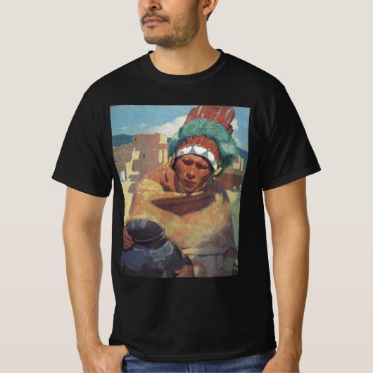 Taos Indian Holding a Water Jug van Blumenschein T-shirt (Voorkant)