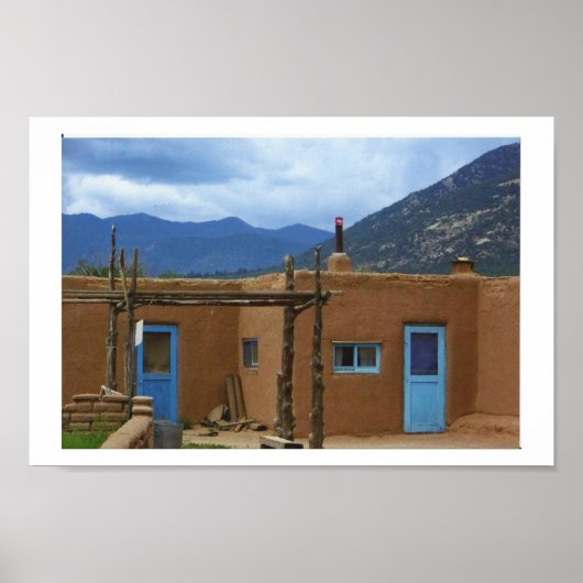 Taos Pueblo 2 blauwe deuren Poster (Voorkant)
