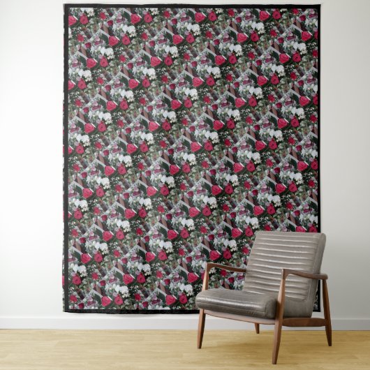 Tapestry White en Red Rosas Wandkleed (In situ)