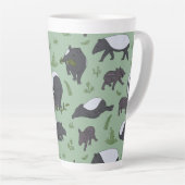 Tapir Familiediner in het groen Latte Mok (Rechterhoek)