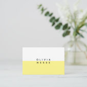 Tarjeta visita Minimal Yellow White Business Card Visitekaartje (Staand voorkant)