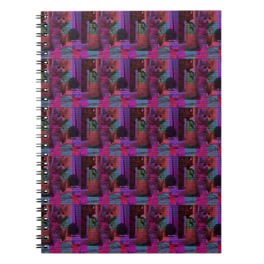 Tartan Tails: het speelse Paarse katje Notitieboek (Voorkant)
