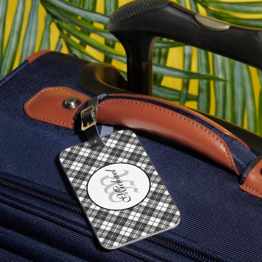 Tartanpatroon Kerstzwart wit monogram Bagagelabel (Voorkant Insitu 1)