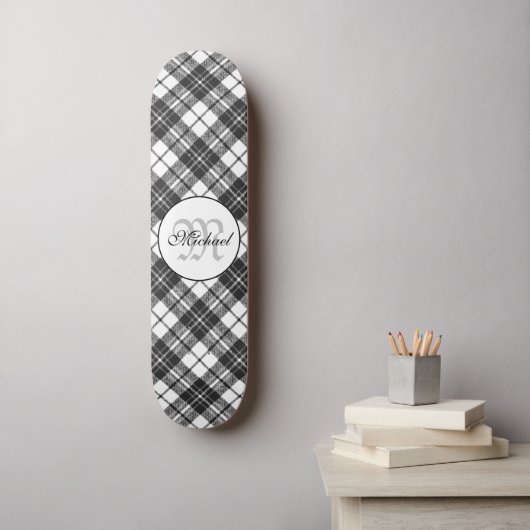 Tartanpatroon Kerstzwart wit monogram Persoonlijk Skateboard (Muurkunst)