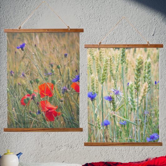 Tarweveld met papavers en maïsbloemen hangend wandkleed