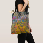 Tas met dansende bloemen (Dichtbij)
