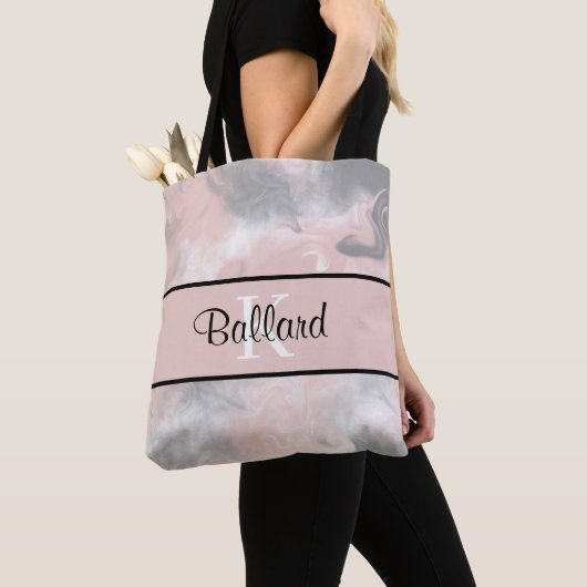 Tas met monogram (Dichtbij)
