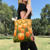 Tas met perzik tulpen