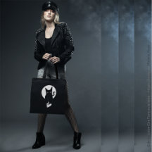 Tas - Ode aan Liefde Kat van Dichteres Adiela Akoo