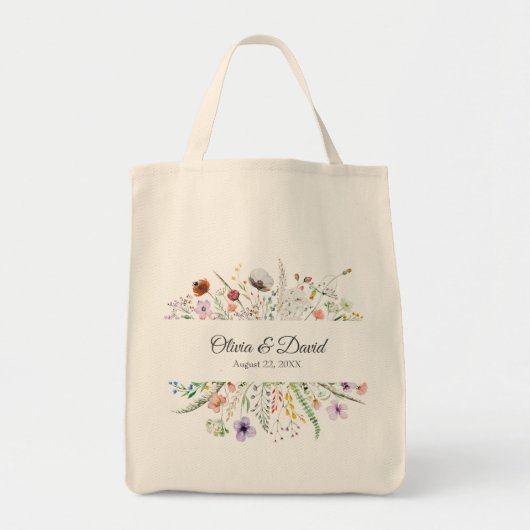 Tas voor bruiloft in weide met wilde bloemen (Voorkant)