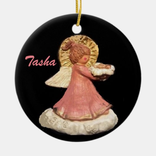 TASHA-GUARDIAN ANGEL PONYTAIL CHORUS ORNAMENT (Voorkant)