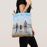 Tasje met eigen foto en tekst cadeau tote bag<br><div class="desc">Tassen met eigen foto en tekst - Maak je eigen ontwerp unieke gepersonaliseerde moeder / vader / familie / vrienden of persoonlijke tassen of schoudertasjes foto cadeaus accessoires ( Kies stijl tas ) - Voeg je tekst en foto toe - Formaat wijzigen en elementen verplaatsen met aanpassingstool ! of Kies...</div>