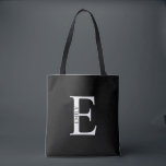 Tasje met gepersonaliseerde monogram en naam tote bag<br><div class="desc">Cadeau met gepersonaliseerde monogram en naam
Kenmerken gepersonaliseerde monogram en naam in klassieke schreeflettertype.
Perfect voor bruiloften, feestdagen, familiebijeenkomsten en voor elke speciale gelegenheid.</div>