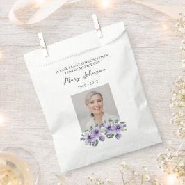 Tasje met viooltjeszaadjes als aandenken aan overl bedankzakje