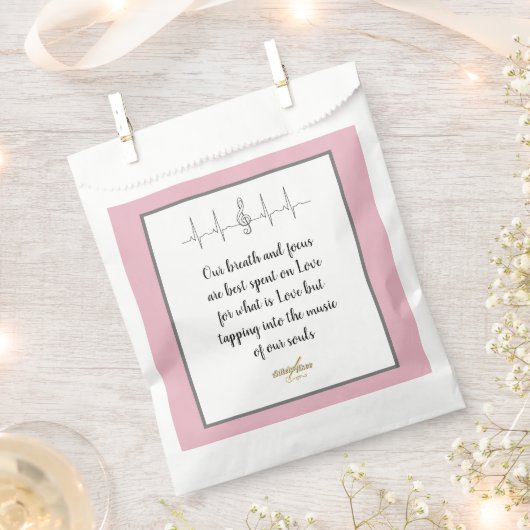 Tasjes met Ode aan de Liefde van dichteres Adiela  Bedankzakje (Geknipt)