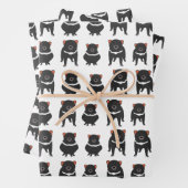 Tasmaanse duivels verpakken papieren vellen (In situ)