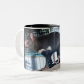 Tasmanian Devil Tweekleurige Koffiemok (Voorkant links)