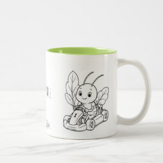Tasse zum Ausmalen mit Wunschname, Käfer im GoKart Tweekleurige Koffiemok
