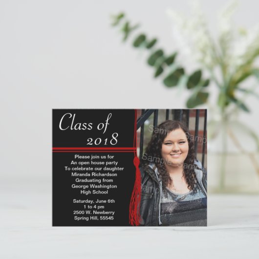 Tassel Red & Black Graduation Party aangekondigd Uitnodiging Briefkaart (Staand voorkant)