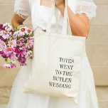 Tassen gingen naar het huwelijk | Weddenschap-Canv<br><div class="desc">Deze schattige gepersonaliseerde tassen met een grappige tong in wang gezegde maken perfecte bruiloft welkomsttassen of bruiloft gunsten. Minimalistisch design heeft "tassen gingen naar de [name] bruiloft" in zwarte,  serif letters uitgelijnd aan de rechteronderkant.</div>