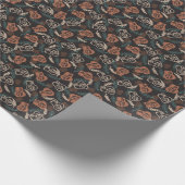 Tasty Bread Toast Pattern in Black Background Cadeaupapier (Hoek)