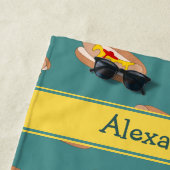 Tasty Hot Dog Cartoon Food - Jouw naam op een Strandlaken (In situ)