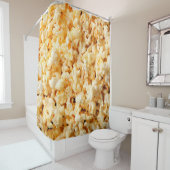 Tasty popcorn op de hele achtergrond. Eten Douchegordijn (In situ)