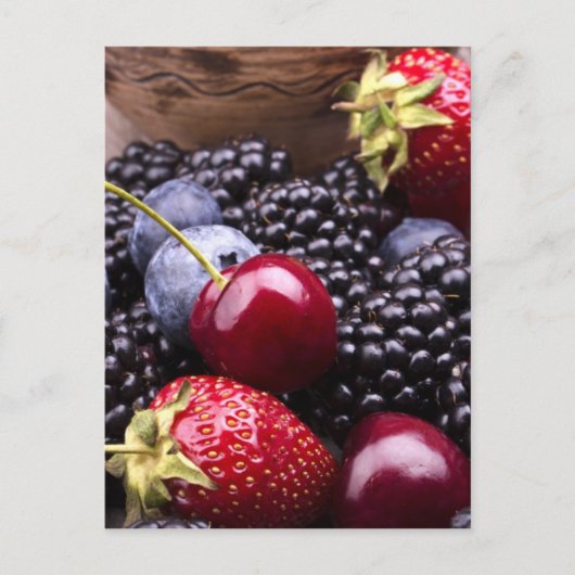 Tasty Summer Fruits on a Wooden Table Briefkaart (Voorkant)